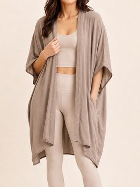 Aritzia Talula Open Front Kimono Cardigan in Light Taupe / Fits most Sizes